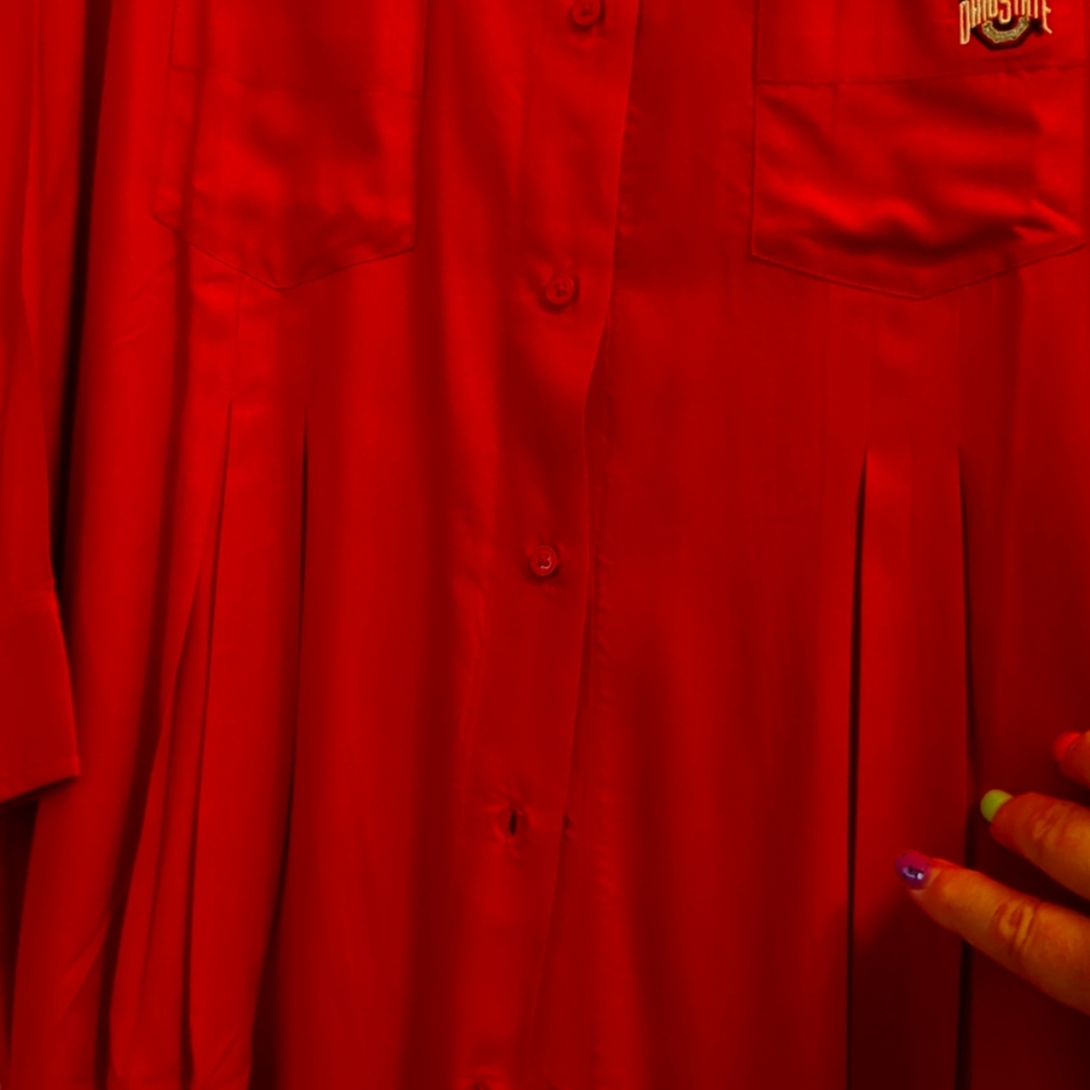 Ohio State Buckeyes NCAA Women's Plus Front Pleat Button Up Blouse Size 2X Red - Picture 3 of 5